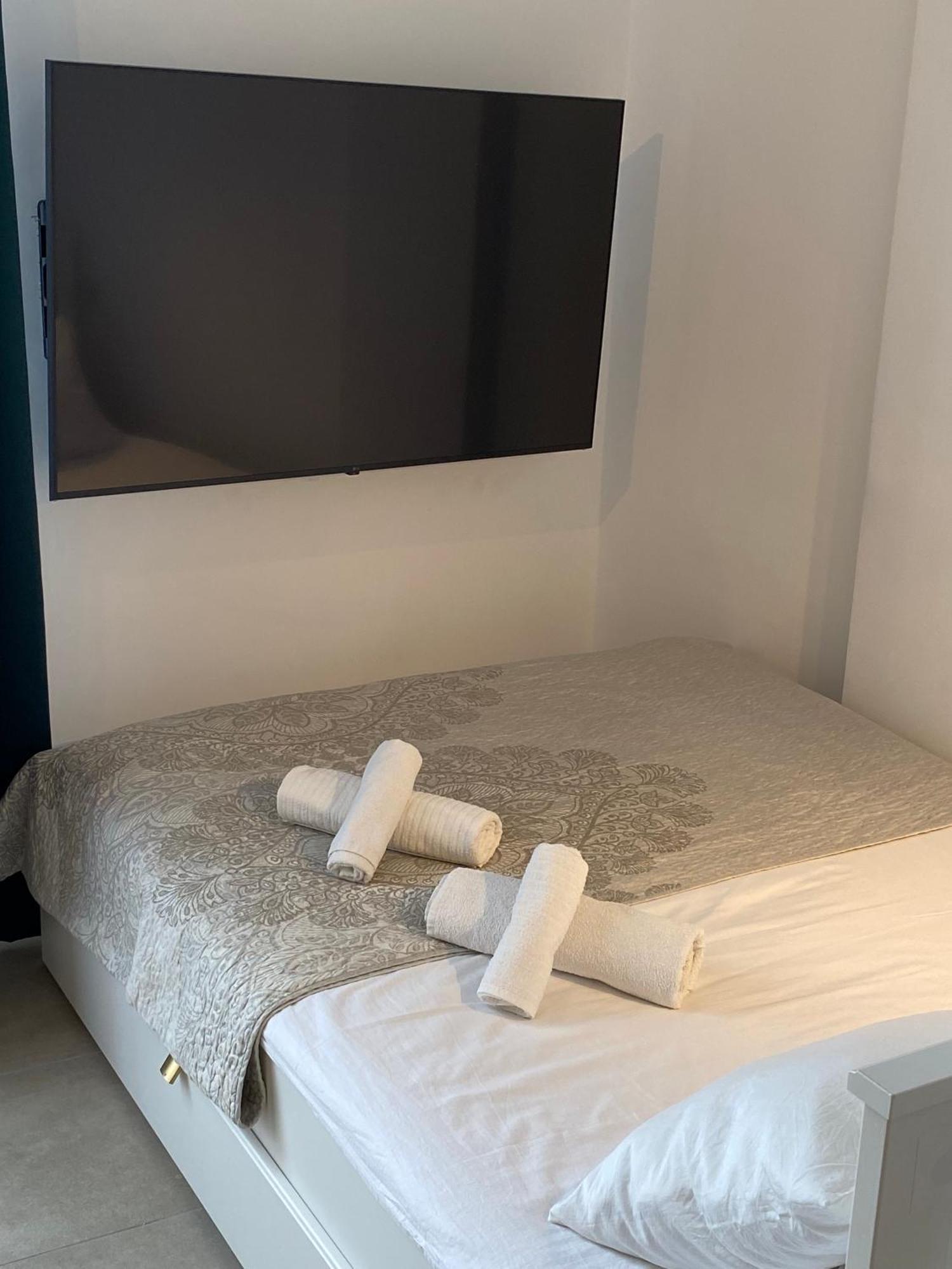 Appartement With Small Balcony